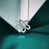 Delicate Blossom Pendant Necklace – Elegant Floral Sparkling Jewelry