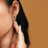 Elegant Square Frame Stud Earrings – Modern Fashion Jewelry
