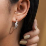 Elegant Ribbon Hoop Earrings – Feminine Fashion Jewelry