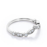 Vintage 0.15 TCW Round Cut Curved Wedding Band