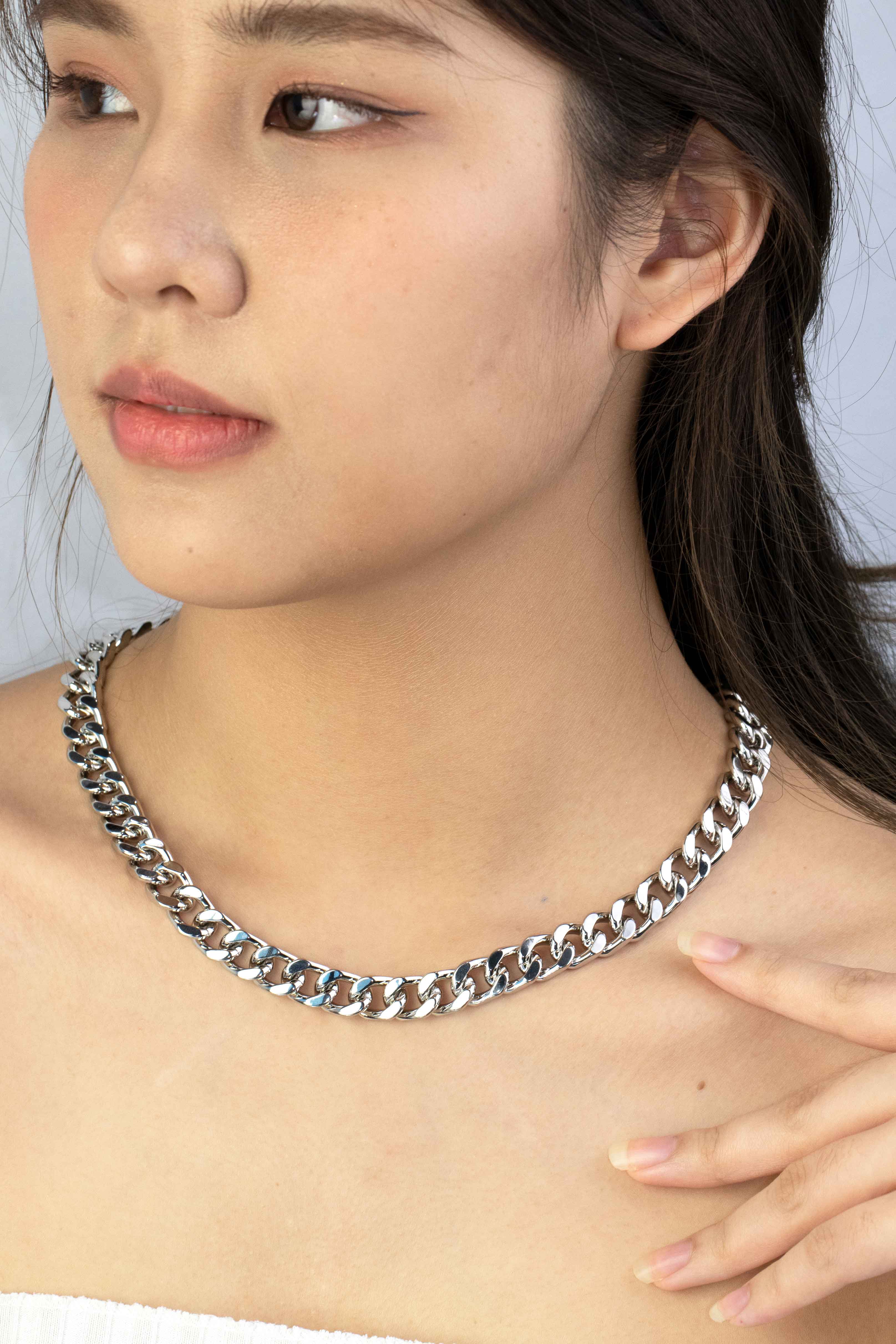 Chunky Link Choker Necklace with Heart Charm - MaisyPlum Necklace