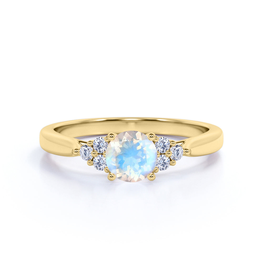 Antique 1.25 ct Round Moonstone Engagement Ring