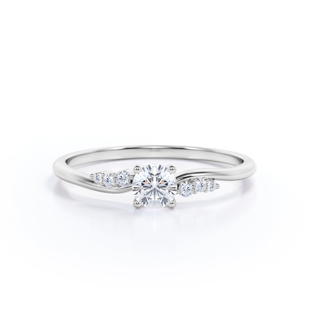 Seven Stone 0.5 Ct Round Cut Diamond Engagement Ring