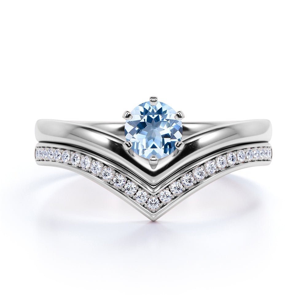 V Shaped Style 1.75 Carat Round Aquamarine and Diamond Bead Bright Wedding Set in Rose Gold