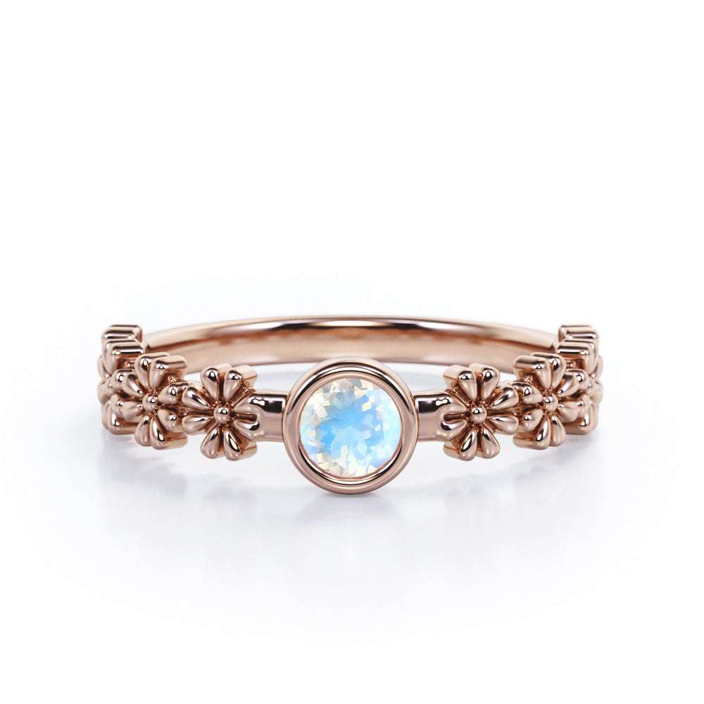 Flower Field 0.5 carat Round Moonstone Solitaire Nature-Inspired ring in White Gold