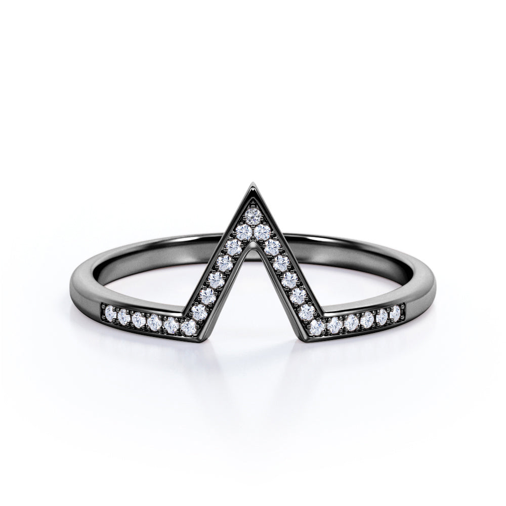 V Shape 0.25 TCW Round Shape Diamond Pave-Channel Wedding Band in White Gold