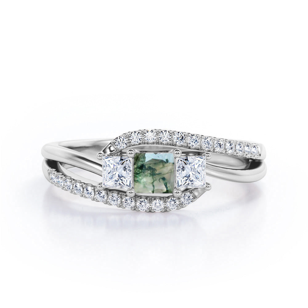 Shared Prongs 1 carat Princess Green Moss Agate and Moissanite Split Shank Band Engagement Ring in Rose Gold