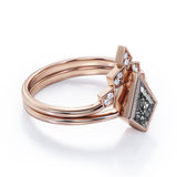 Chevron 1.15 Carat Kite Shaped Dark Black Rutilated Quartz And Diamond Bezel Set V Style Wedding Ring Set In Black Gold