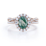 Clustered Oval 1.25 Carat Moss Agate Wedding Ring Set