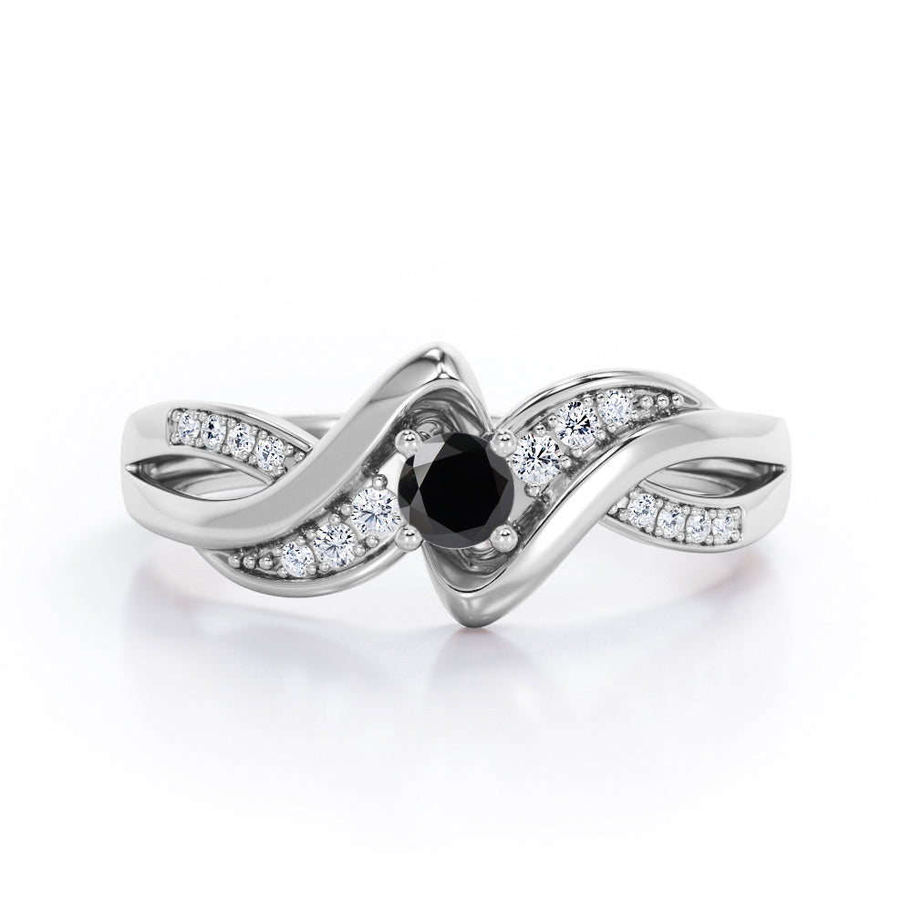 Distorted Unique Twisted Rope 0.6 carat Round Black Diamonds Promise Ring in Rose Gold