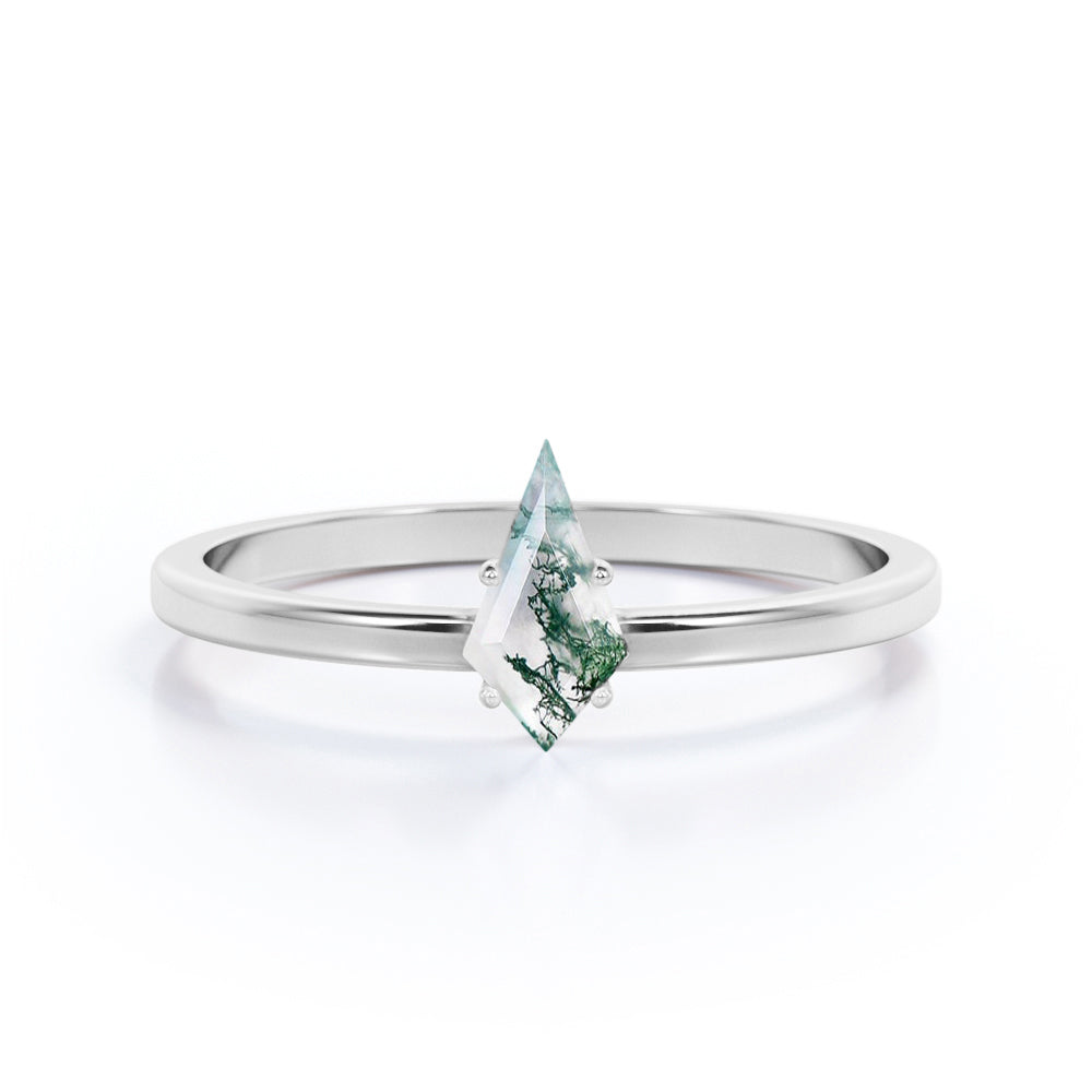 Striking 1 carat Solitaire Kite Shape Moss Agate Engagement Ring in Black Gold